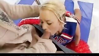 A flexible gymnast has awesome sex while sitting on twine