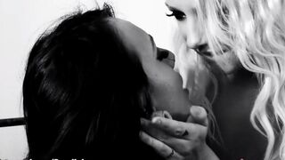 Girls fuck each other with dildo and vibrator to achieve orgasmic pleasure