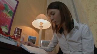 Alena teaches English to a guy using her ass in an intimate lesson