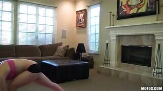 The yoga instructor taught the girl to suck dick properly