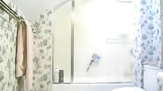 A prank with a camera in the toilet bowl ended up in sex