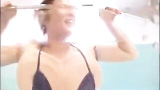 A small cock is not a hindrance for every girl to achieve orgasm
