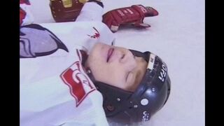 The hockey player was given a fan who loves anal sex very much