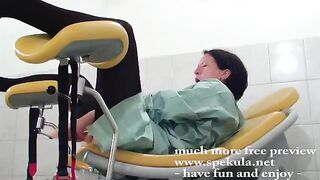The girl was fucked at the gynecologist's by a man with a strong hand