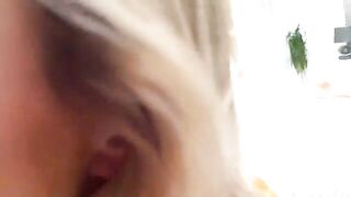 Lesbian anal gapping with a big dildo in this hot video, enjoy!