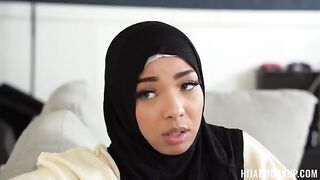 The girl lost her phone, but found a new pleasure in this video
