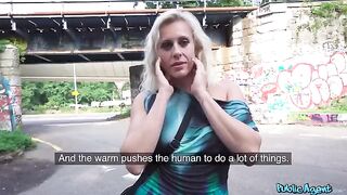 Blonde mature get her pussy railed right in public place