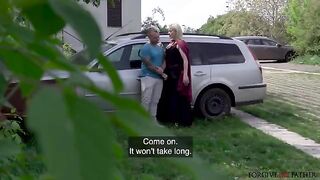 Girl was in car, she got a great fuck with blondie