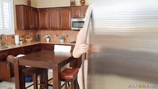 Life of a Bimbo - sexy blonde gets fucked on the kitchen table
