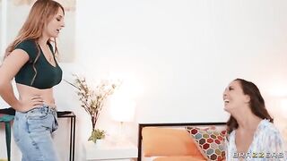 And how did this guy not cum from such a hot sight
