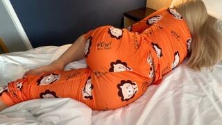 That ass wants to get fucked with passion, just like in homemade scenes