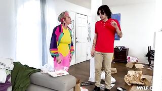 A man saw a sexy girl and fucked her at the event