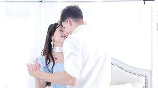 Elena Ross gave a passionate footjob to her boyfriend, ending with a cum shot