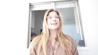 Blonde slut Jess Cromwell gives a blowjob under the table and gets a huge load of cum on her face
