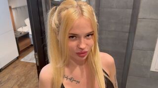 The beautiful woman was talking on the phone with a man, and she was dreaming to fuck him