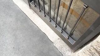Sit softly, cum hard - Dialoghi Italiani