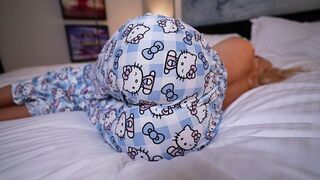 Stepmom helps stepson with his early morning urges
